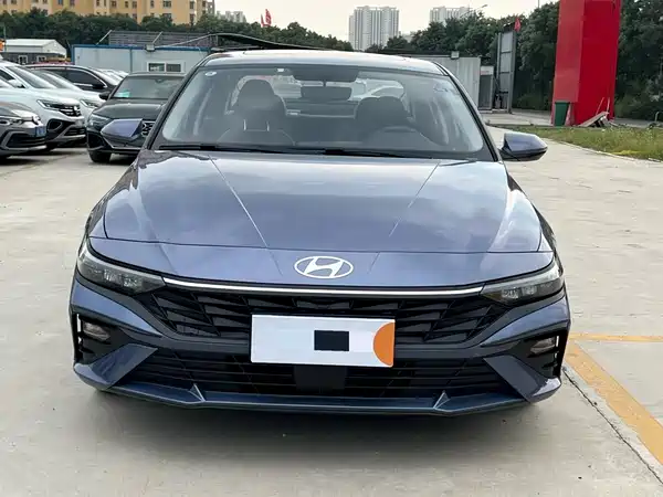 Hyundai Elantra 2023