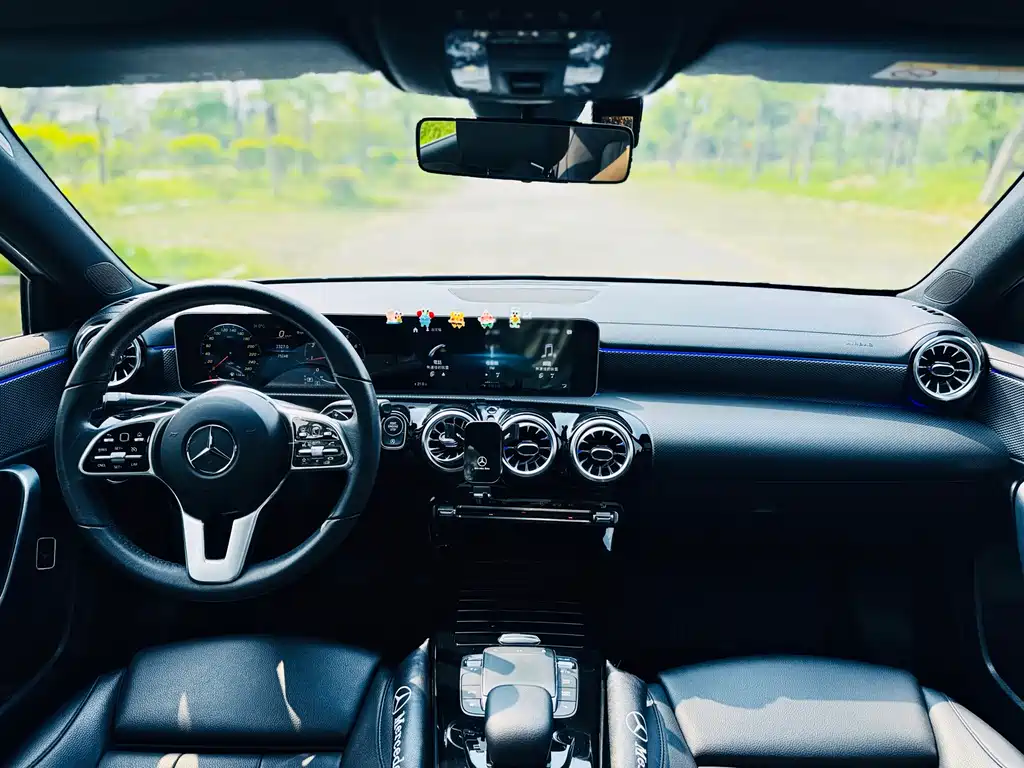 Mercedes-Benz A-Class 2020 — фото 15