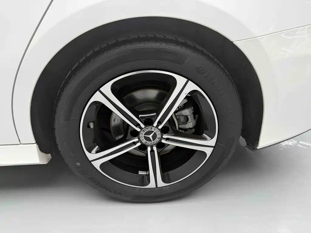 Mercedes-Benz A-Class 2022 — фото 15