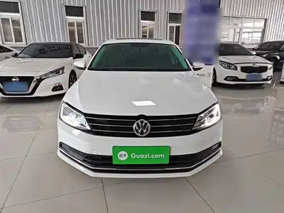 Volkswagen Sagitar 2016