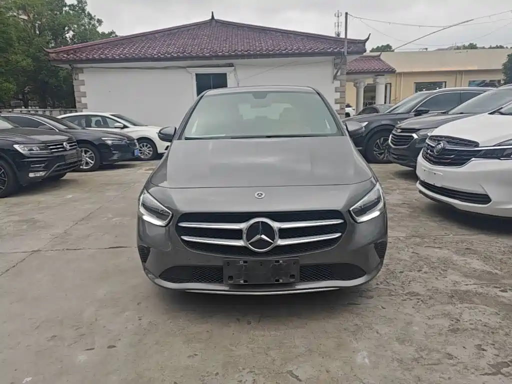 Mercedes-Benz B-Class 2021
