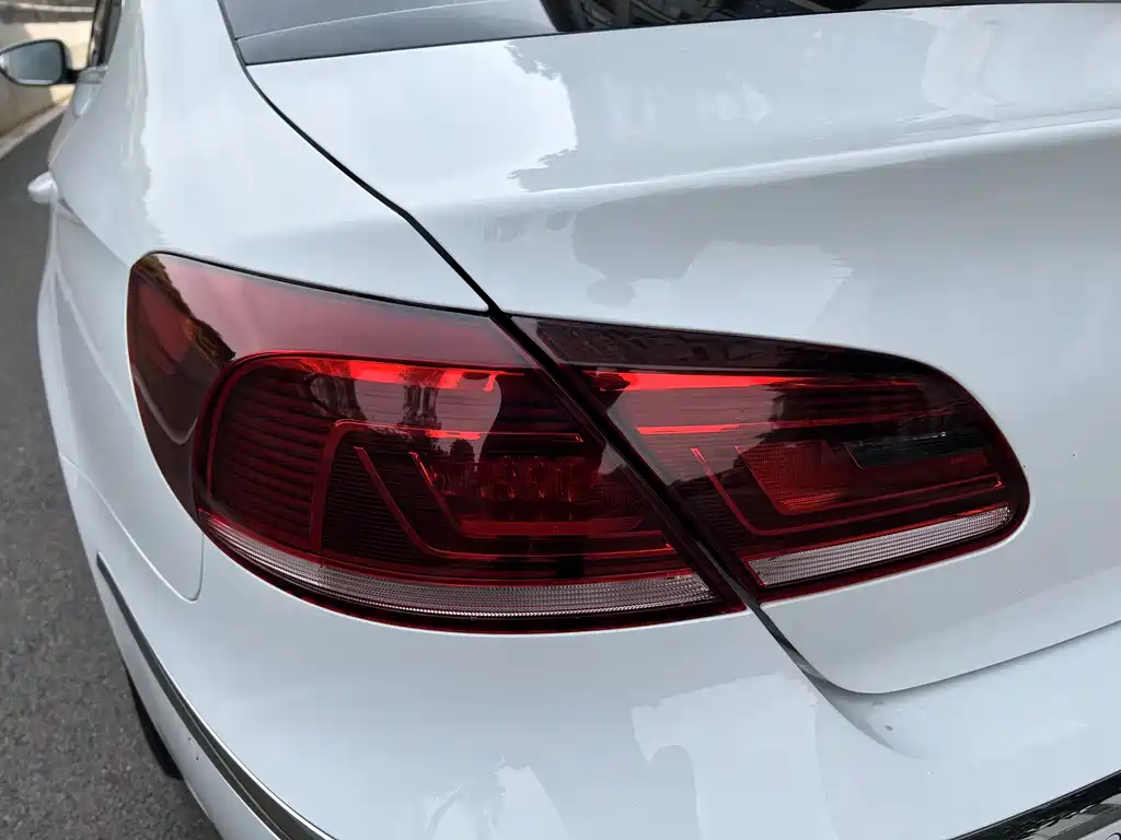 Volkswagen CC 2017 — фото 12