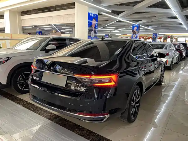 Skoda Superb 2022
