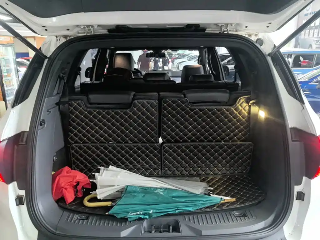 Ford Everest 2017 — фото 19