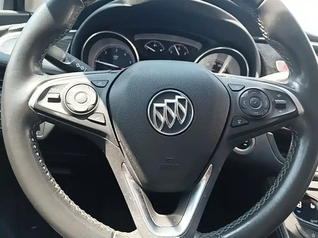 Buick Envision Plus 2021 — фото 11