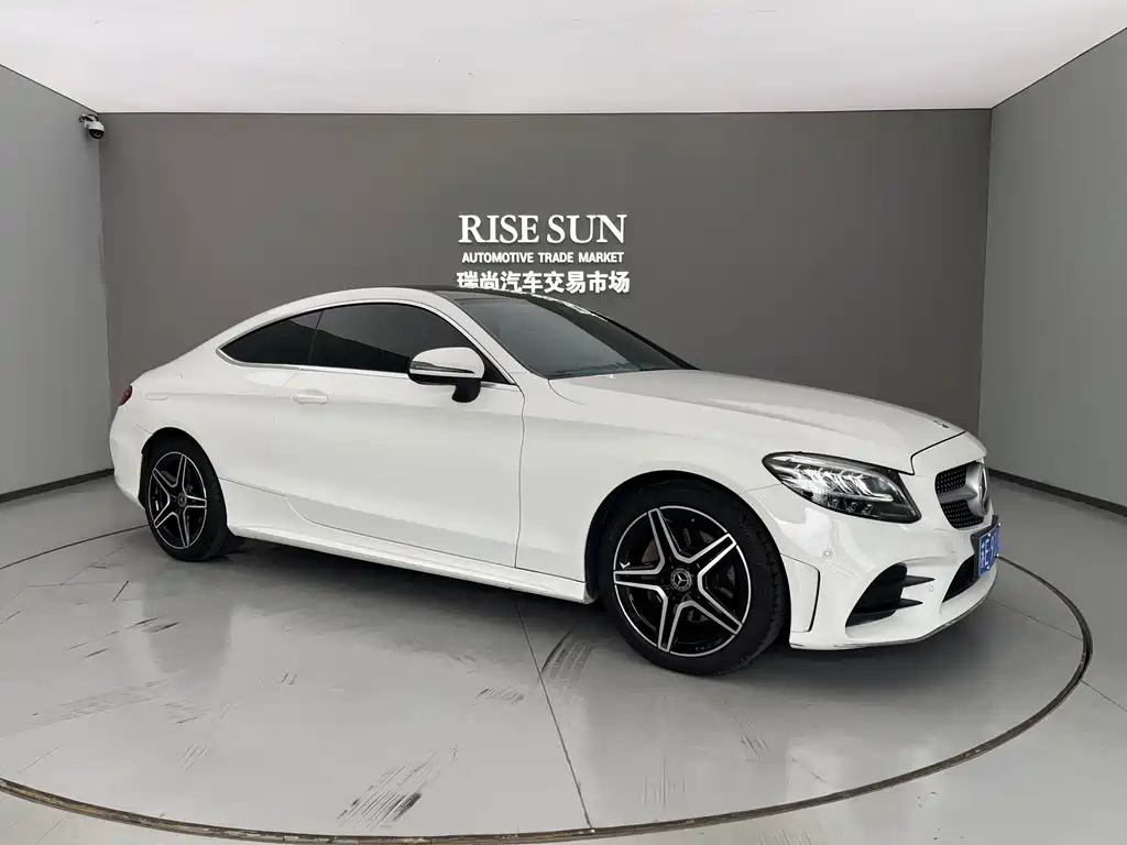 Mercedes-Benz C-Class 2019 — фото 9