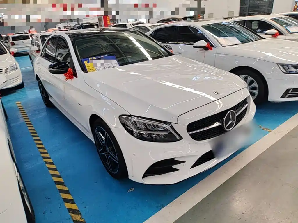 Mercedes-Benz C-Class 2021