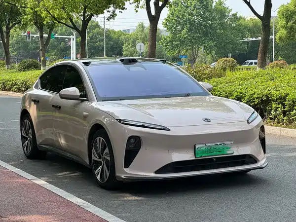 NIO ET5 2022