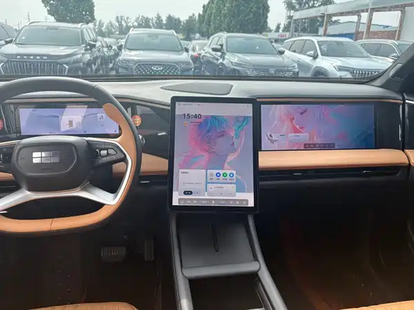 Geely Galaxy L7 2024