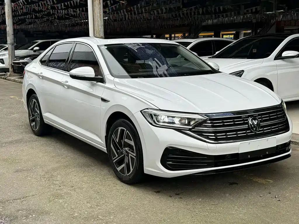 Volkswagen Sagitar 2024
