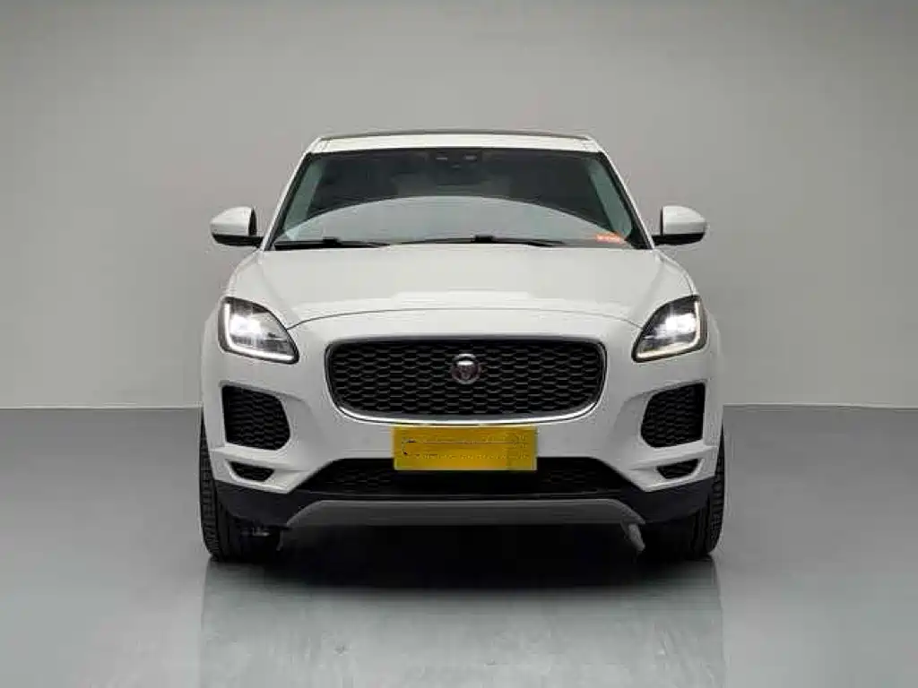 Jaguar E-PACE 2021 — фото 2