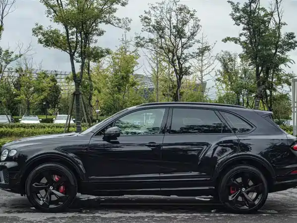 Bentley Bentayga 2021
