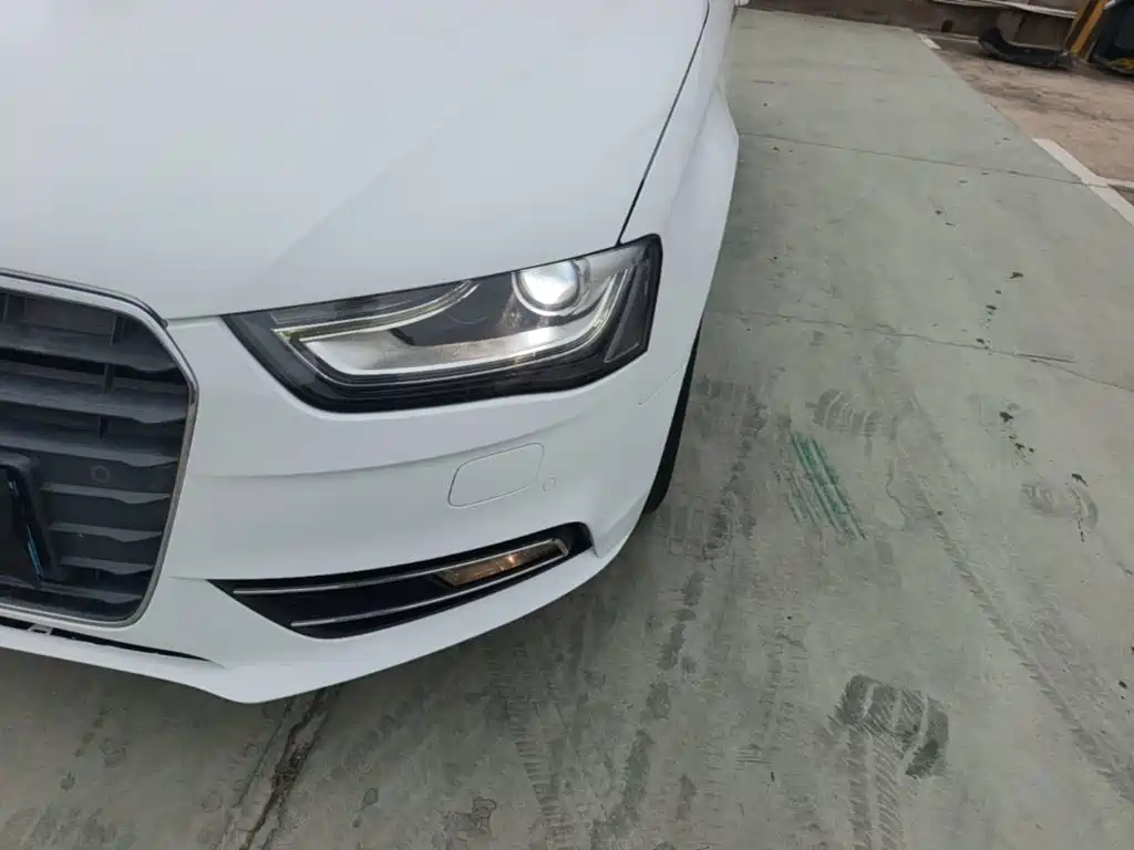 Audi A4L 2015 — фото 24