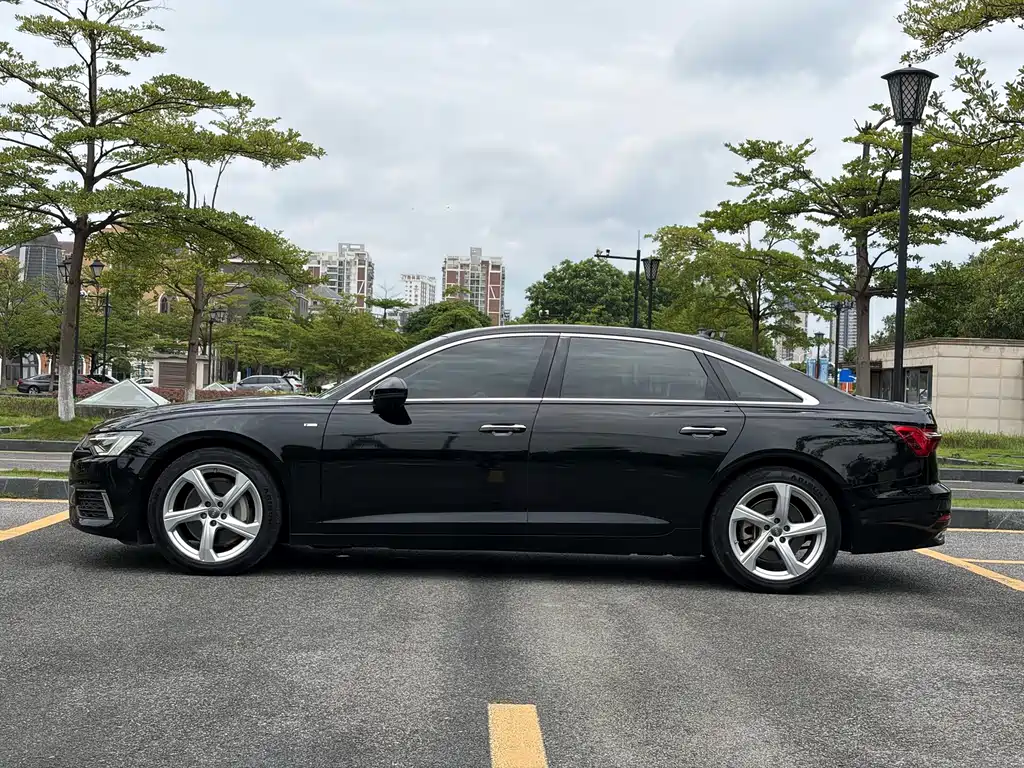 Audi A6L 2020