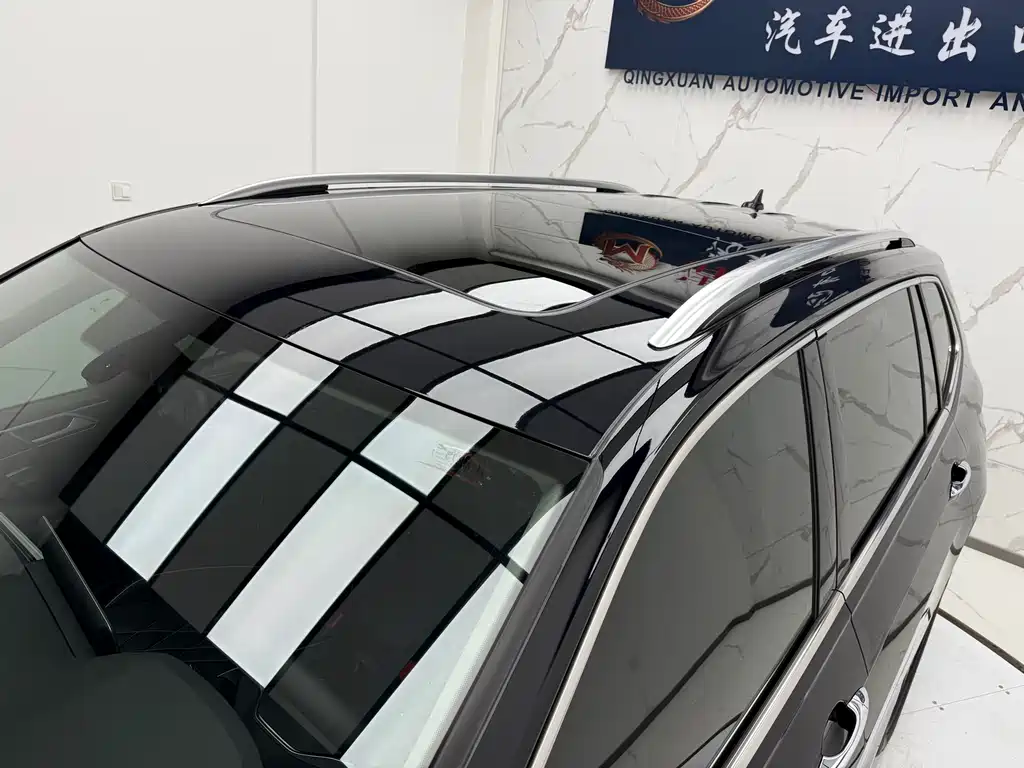 Volkswagen Tiguan L 2022