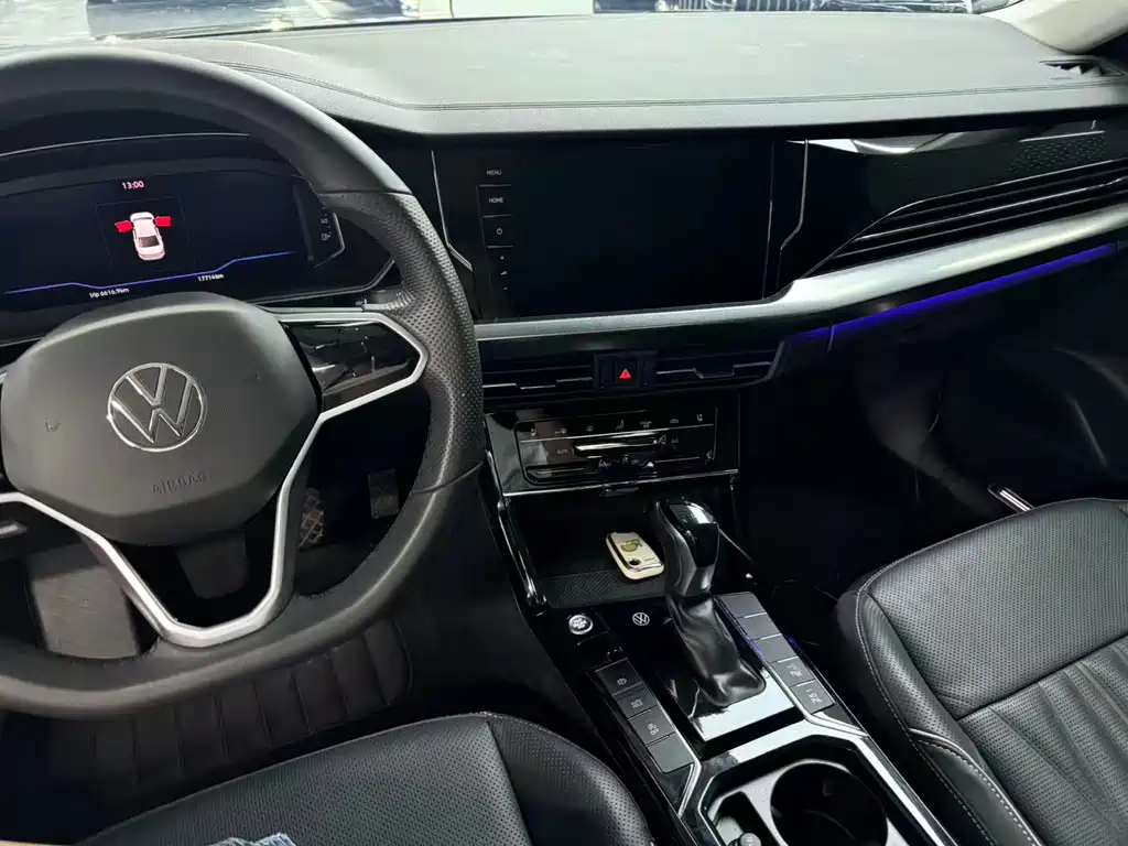Volkswagen Passat 2023 — фото 12