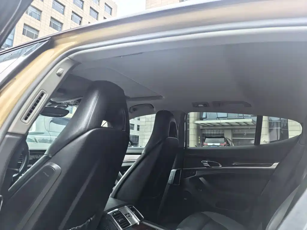 Porsche Panamera 2012