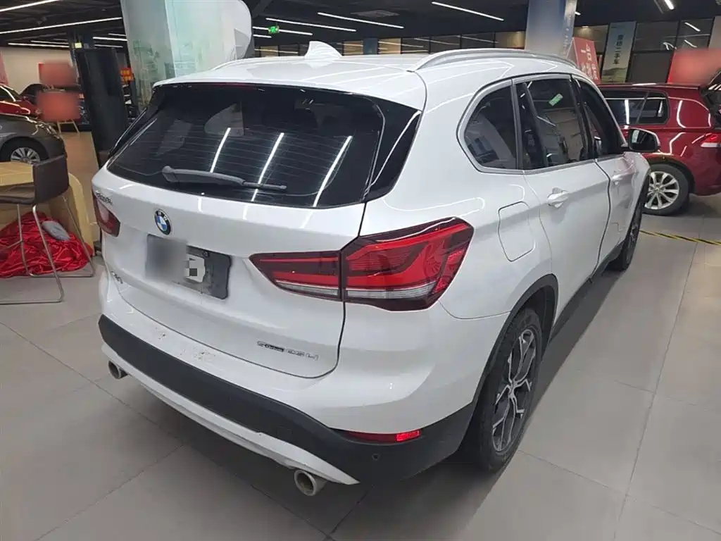 BMW X1 2021 — фото 7