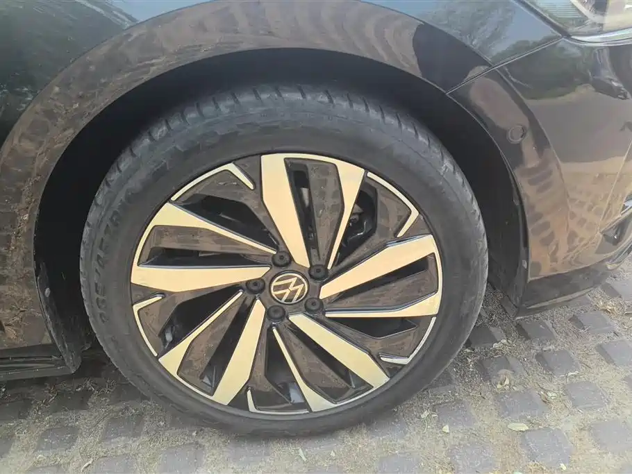 Volkswagen Passat 2022