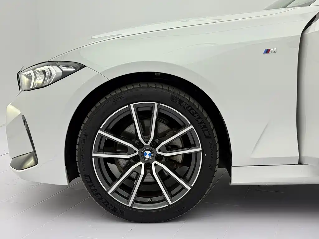 BMW 3 Series 2023 — фото 20