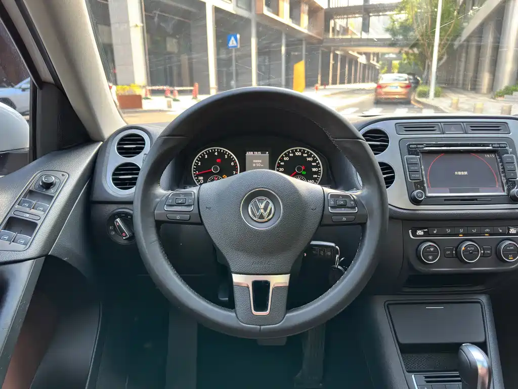 Volkswagen Tiguan 2014 — фото 14