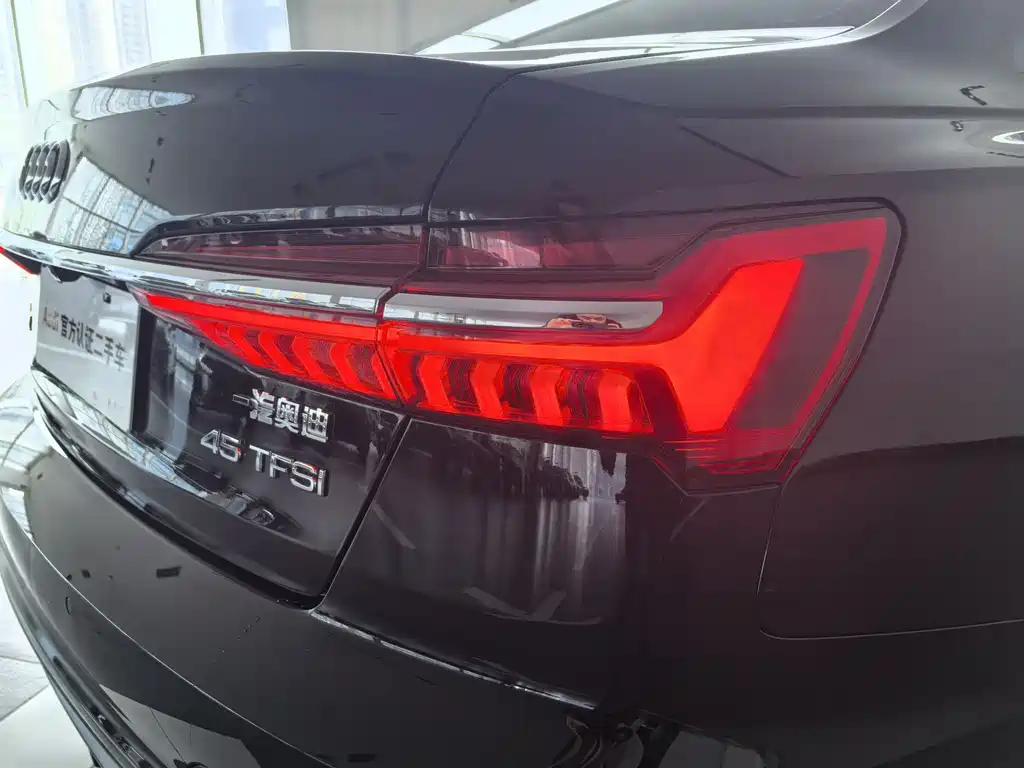 Audi A6L 2021 — фото 4