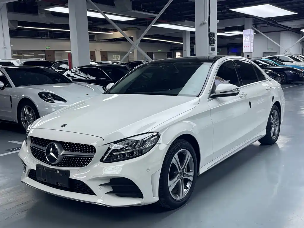 Mercedes-Benz C-Class 2021