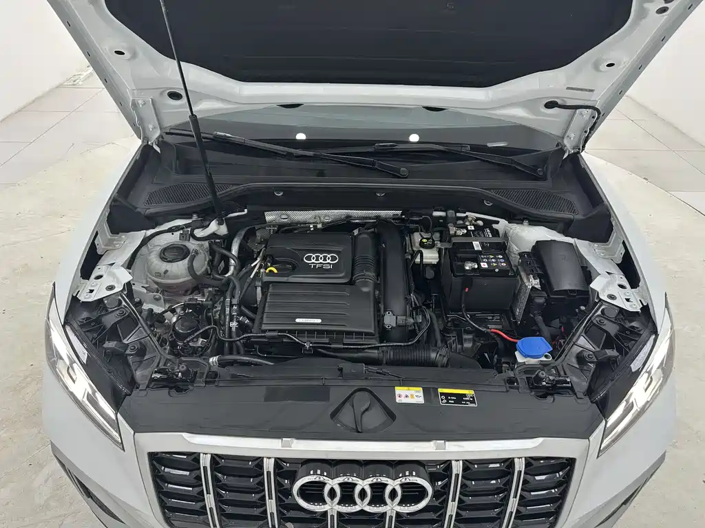 Audi Q2L 2023 — фото 17