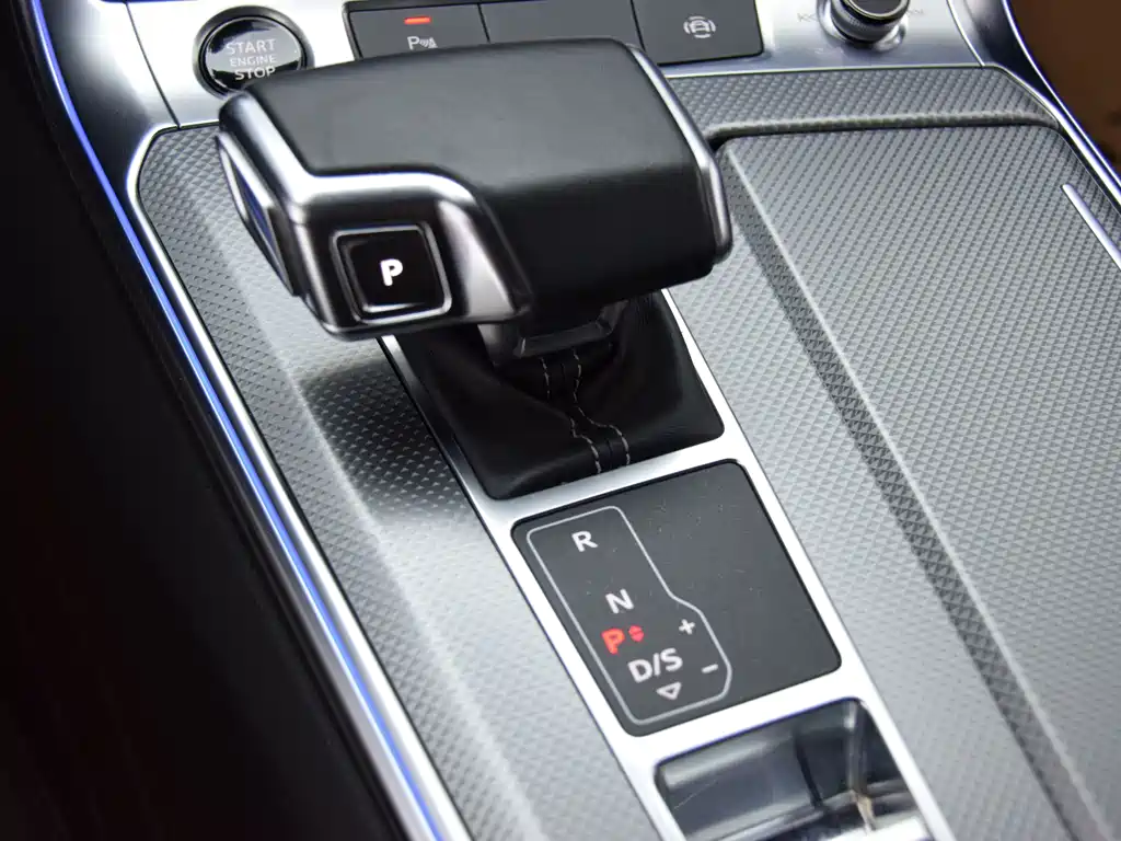 Audi A6L 2022 — фото 19