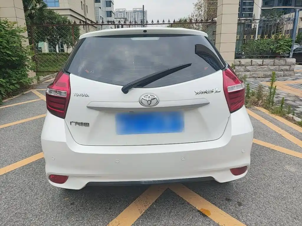 Toyota Yaris L 2019