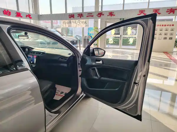 Peugeot 308 2018