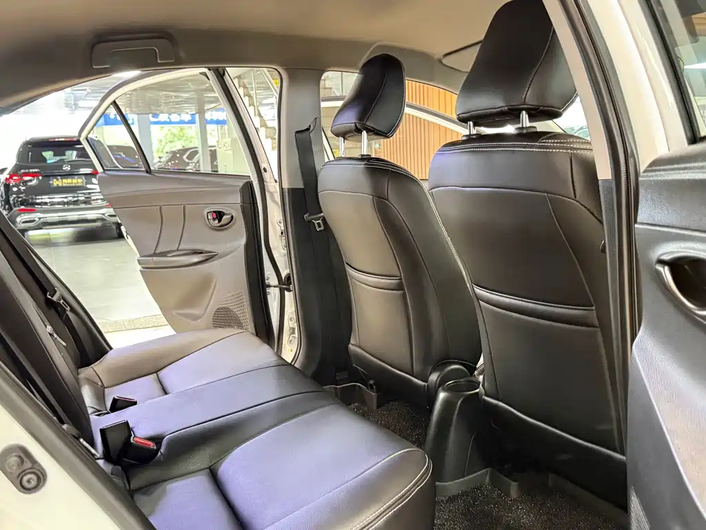 Toyota Vios 2022 — фото 10
