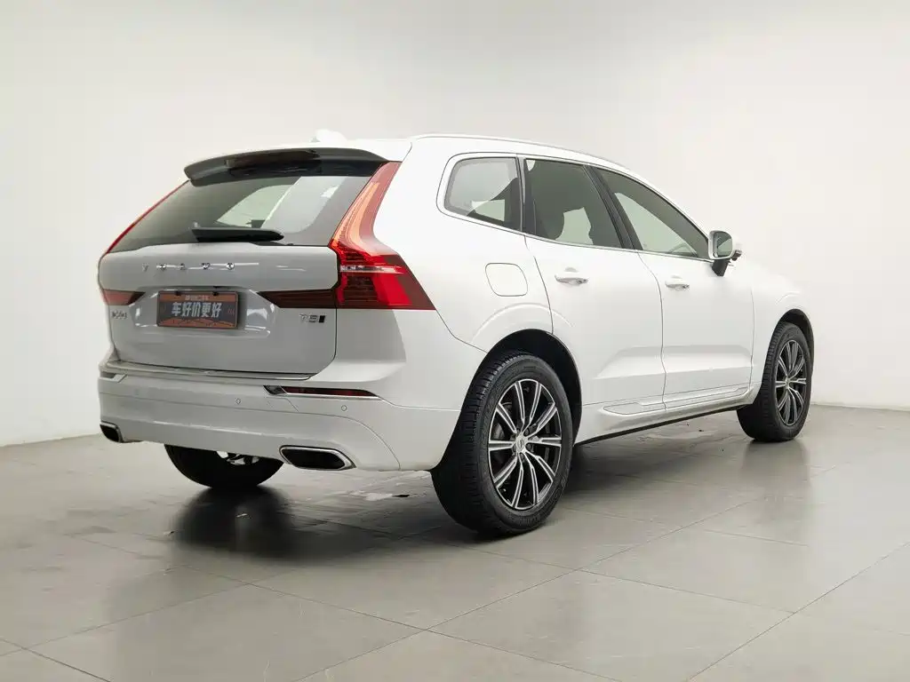 Volvo XC60 2020 — фото 2