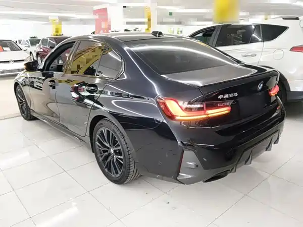 BMW 3 Series 2023