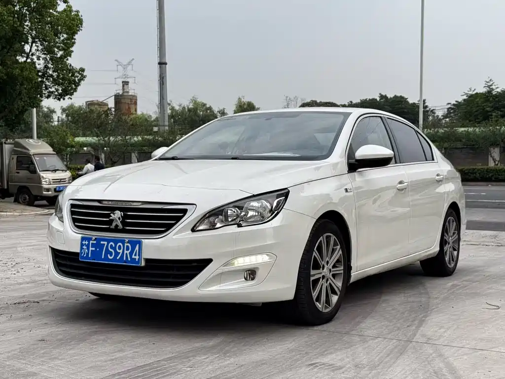 Peugeot 408 2016