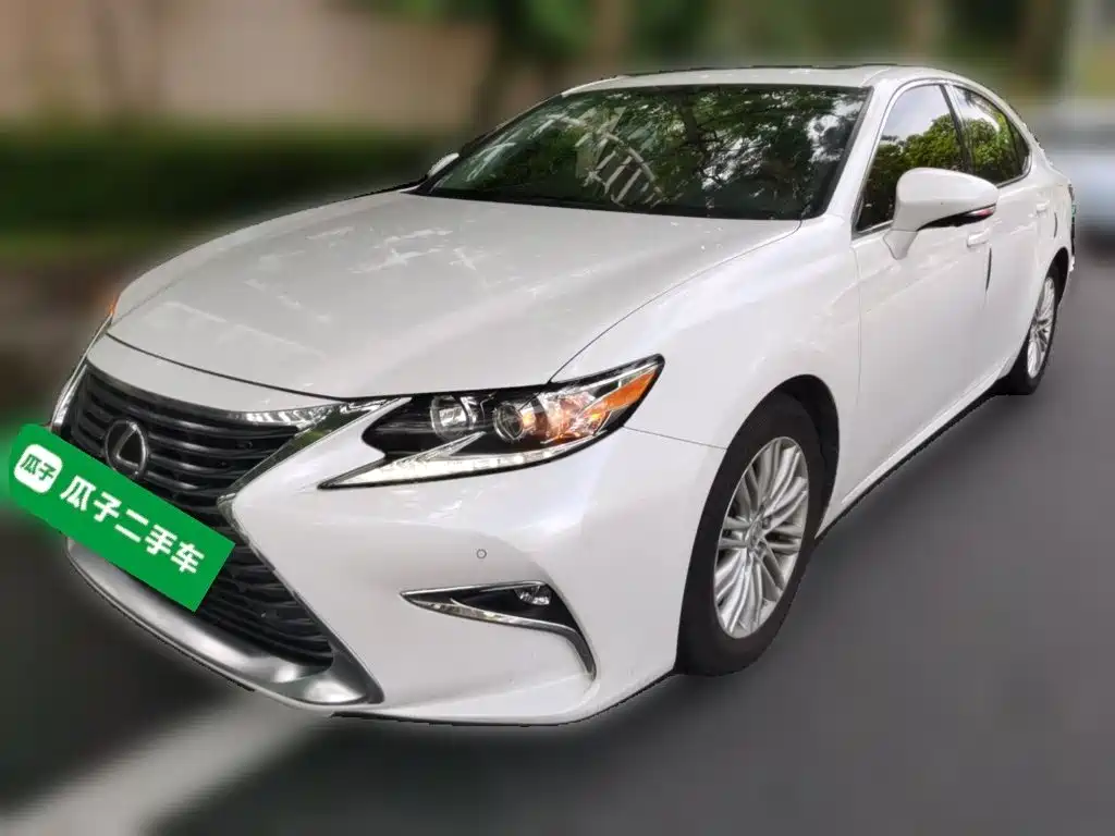 Lexus ES 2015 — фото 2