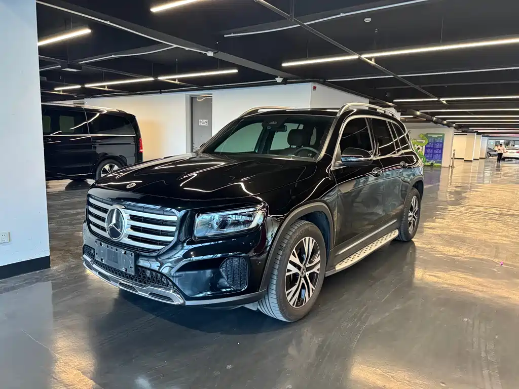 Mercedes-Benz GLB 2024