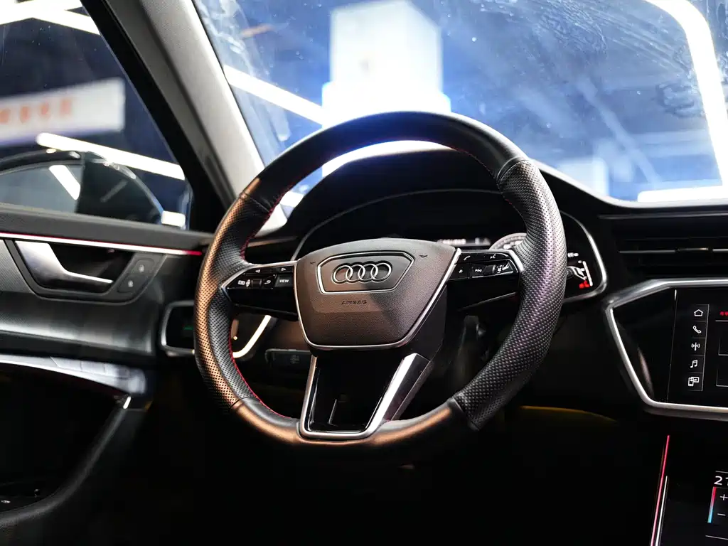 Audi A6 2022 — фото 19