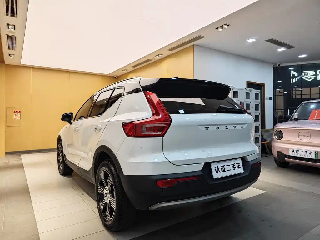 Volvo XC40 2019 — фото 26