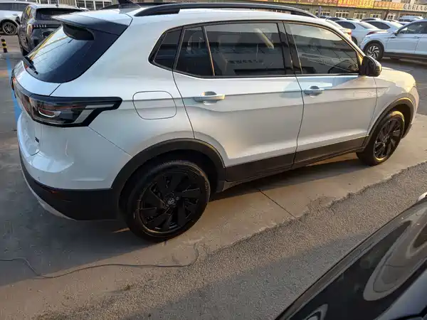 Volkswagen Tharu 2025