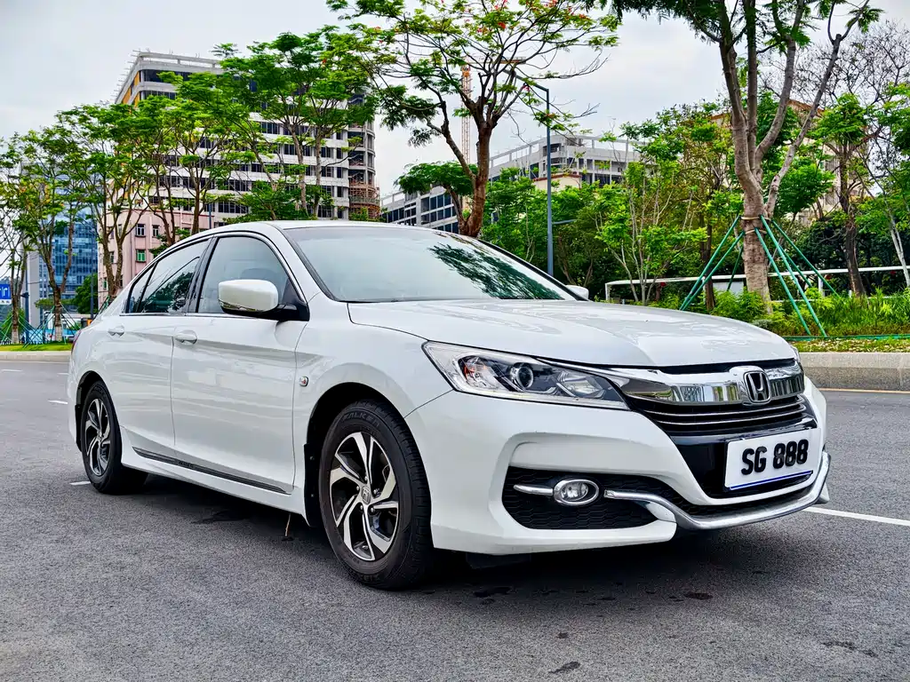 Honda Accord 2017 — фото 3