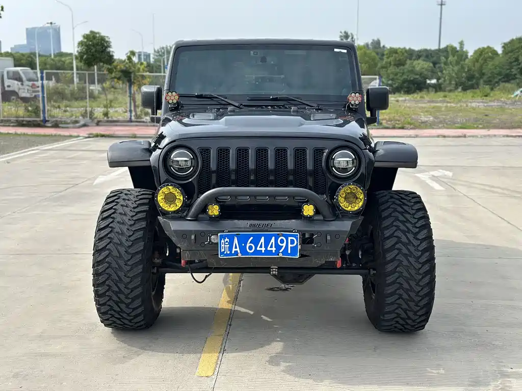 Jeep Wrangler 2014 — фото 2