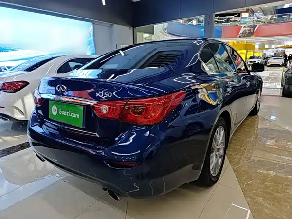 Infiniti Q50L 2017