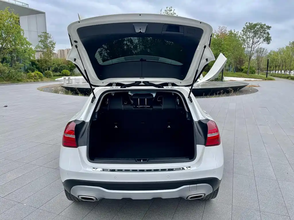 Mercedes-Benz GLA 2018 — фото 22