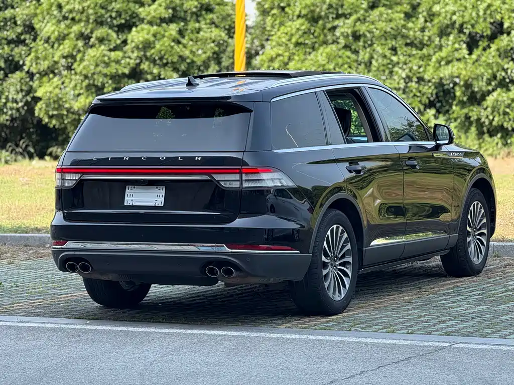 Lincoln Aviator 2020 — фото 13