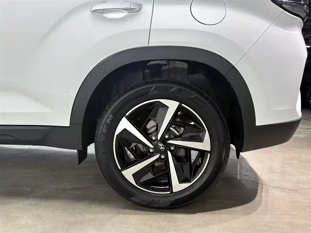 Hyundai ix35 2023 — фото 17