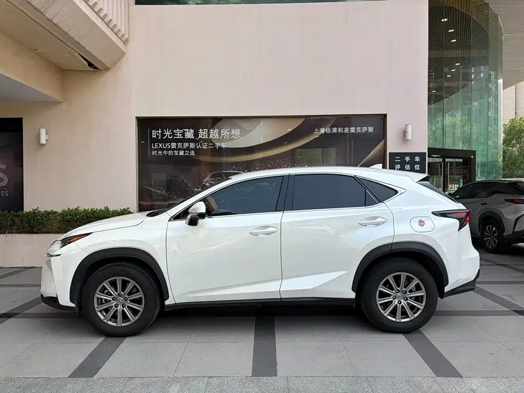Lexus NX 2016