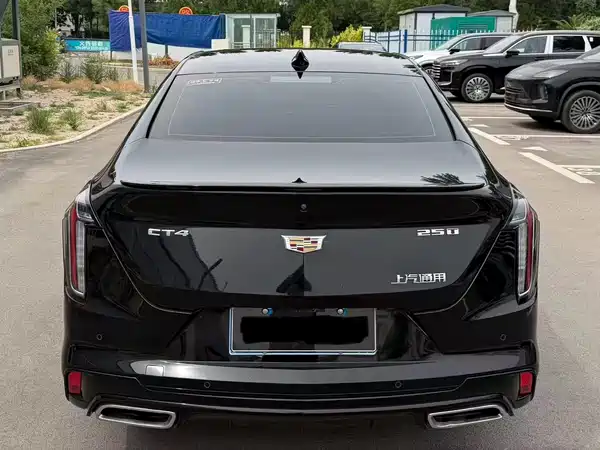 Cadillac CT4 2024
