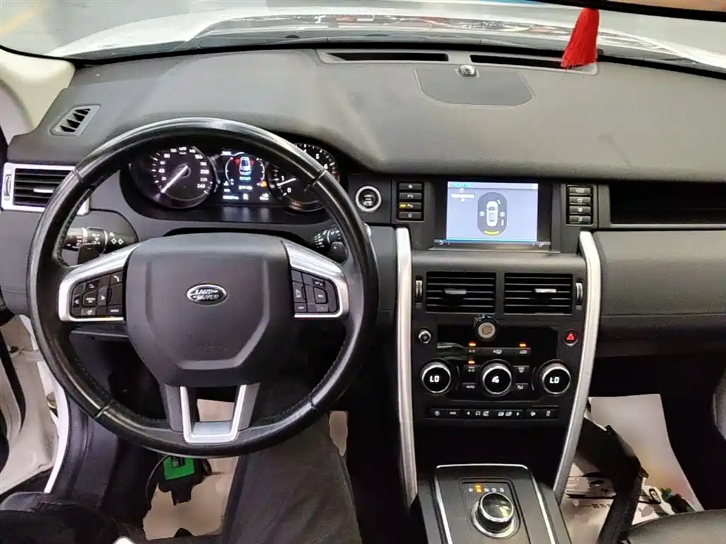 Land Rover Discovery Sport 2019 — фото 10