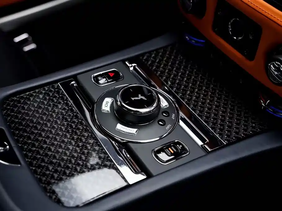Rolls-Royce Phantom 2020 — фото 21